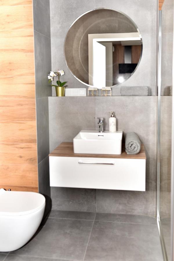 Vip Apartament Number 9 Lublin Buitenkant foto